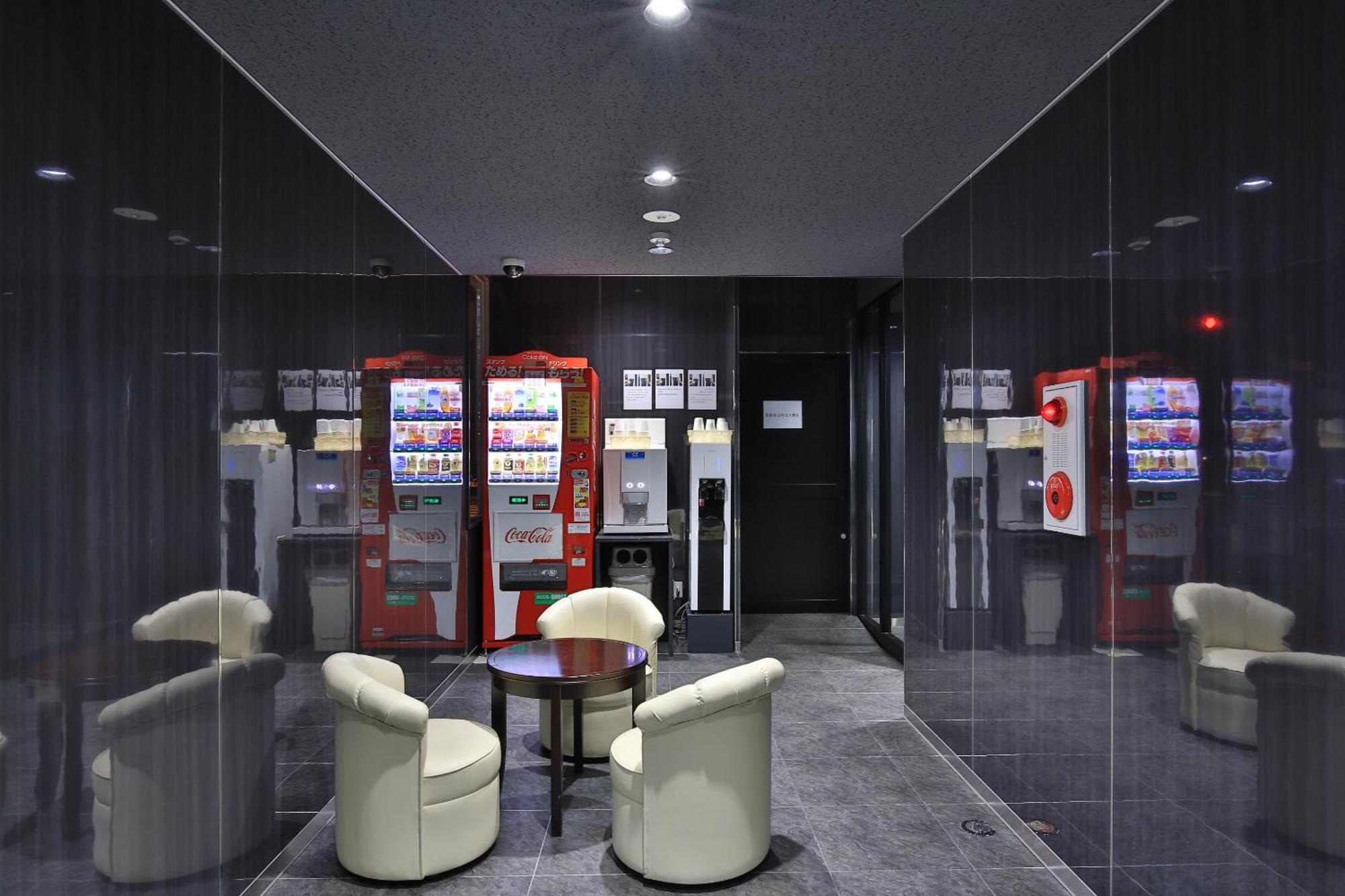 Pleia Hotel Osaka Esterno foto